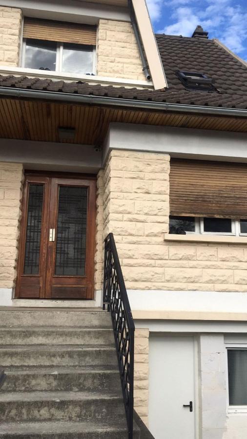 Lori Hostel بوبْئيني المظهر الخارجي الصورة